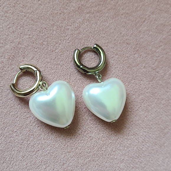 Loft Earrings & Stretchy Bracelet Set - Picture 9 of 10